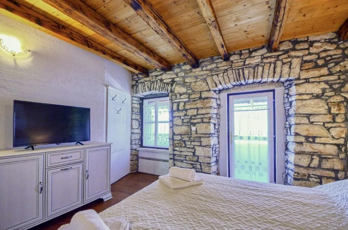 Villa Rosana In Muntic - Haus Fuer 4-5 Personen Pula