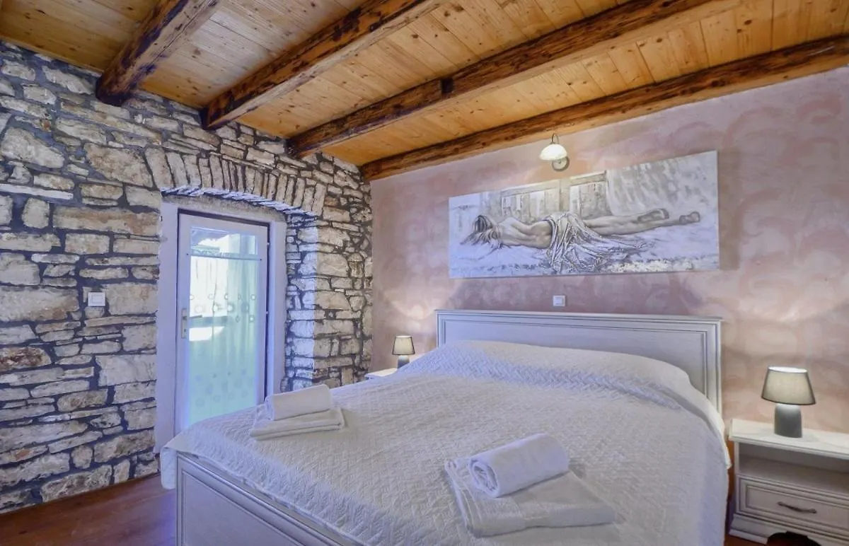 Villa Rosana In Muntic - Haus Fuer 4-5 Personen Pula