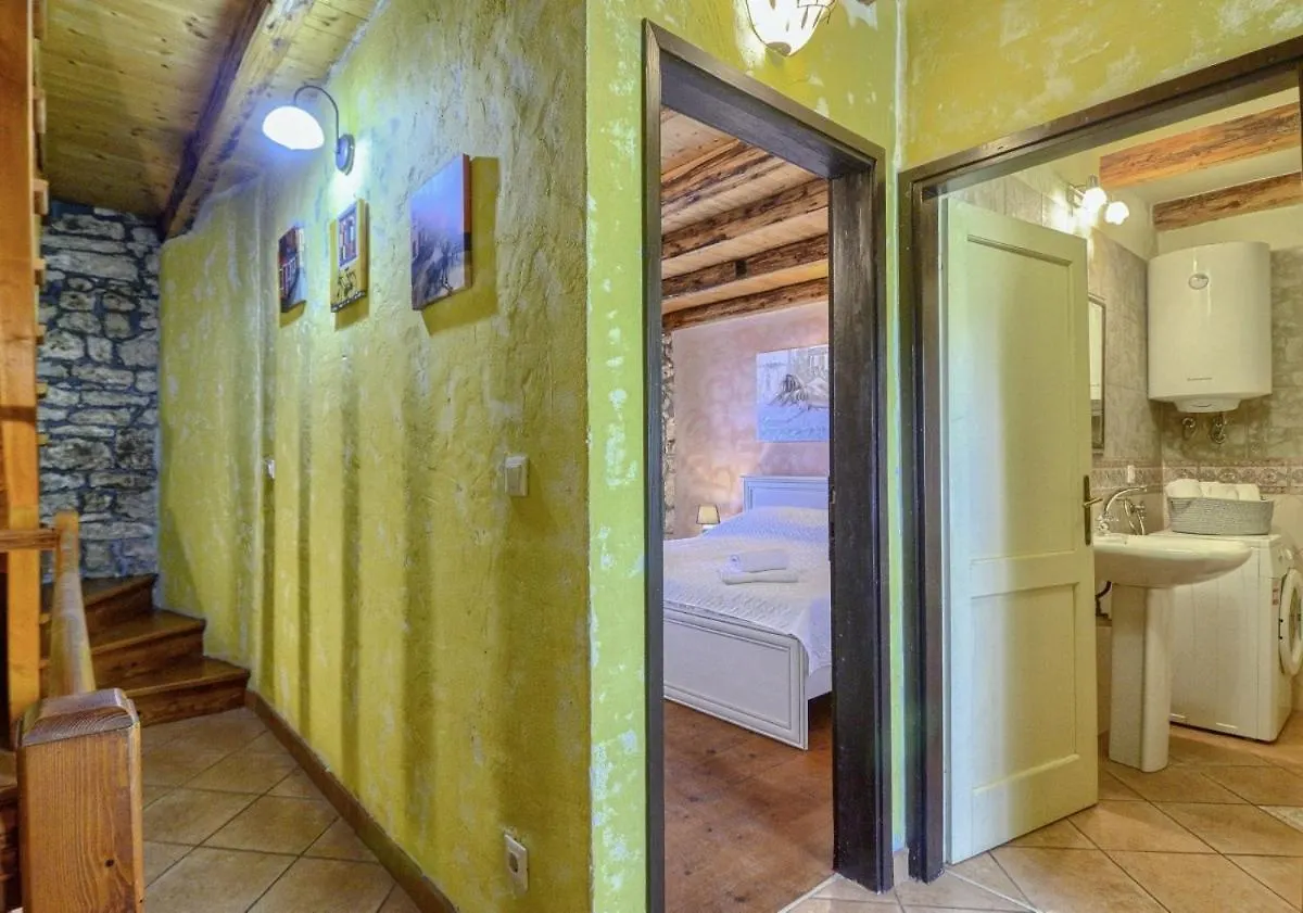 Villa Rosana In Muntic - Haus Fuer 4-5 Personen Pula